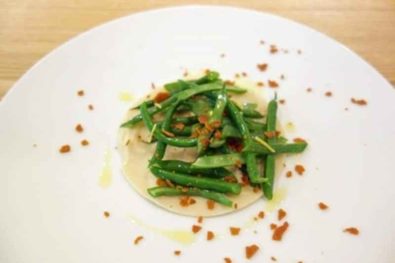 ひらひら農園のいんげん、レモンヴィネガー、白と緑