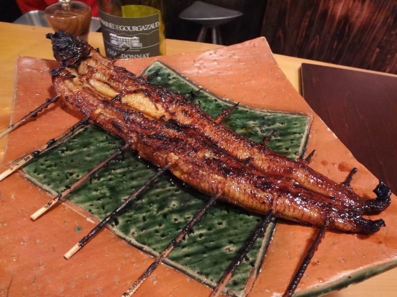 うなぎ屋酒坊・画荘 越後屋undefinedカブト付関西風一本蒲焼