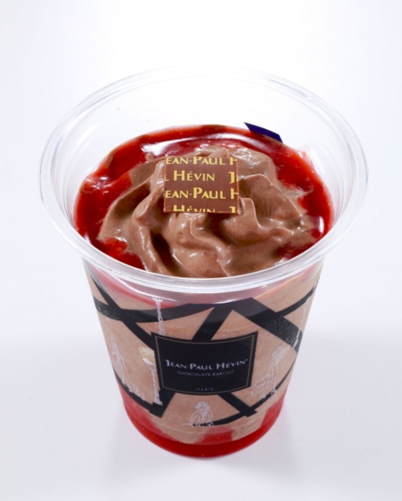 グラス ピレ ア ラ パリジェンヌ フレーズ ユズ undefined864円(税込)undefined※ジャン=ポール・エヴァン チョコレートバー 丸の内店、東京ミッドタウン店限定で8月販売