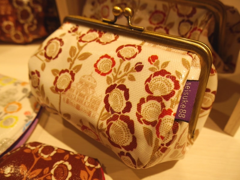 グランスタ限定柄 がま口コスメポーチ