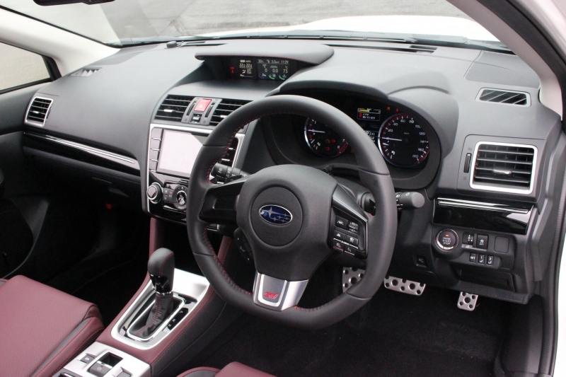 スバル・レヴォーグSTI Sport