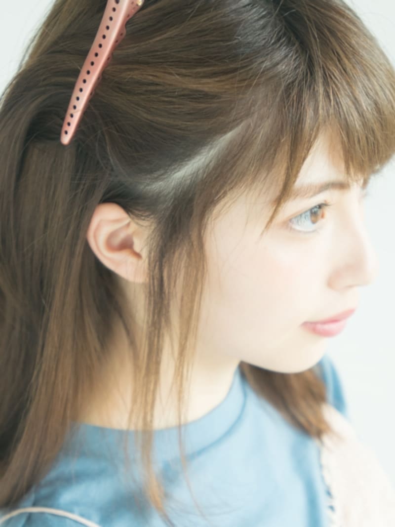 生え際の根元に強めのクセがある状態