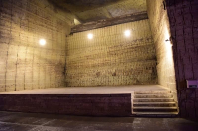 館内には、ステージもある