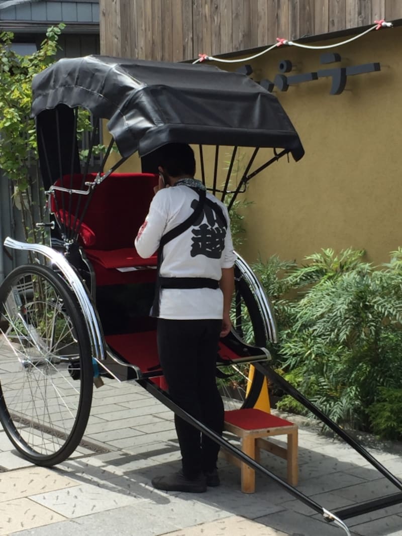 人力車、乗ってみたい。