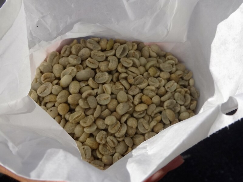 初めて見たよ、生豆。ちょっと感動！