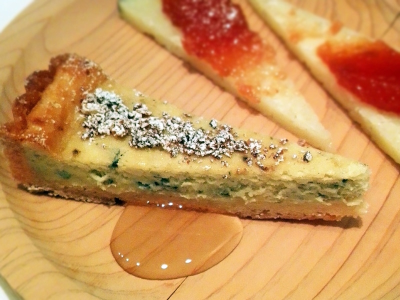 スペイン産ブルーチーズ"カブラレス"のタルト700円