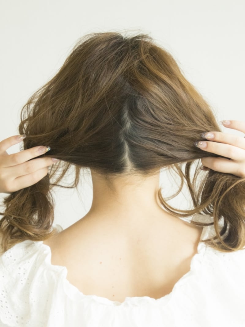 手ぐしでラフに分ける