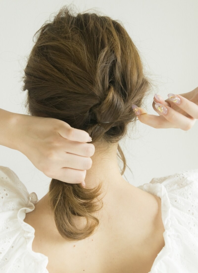 結び目に近いところを持つと緩まなくてgood!