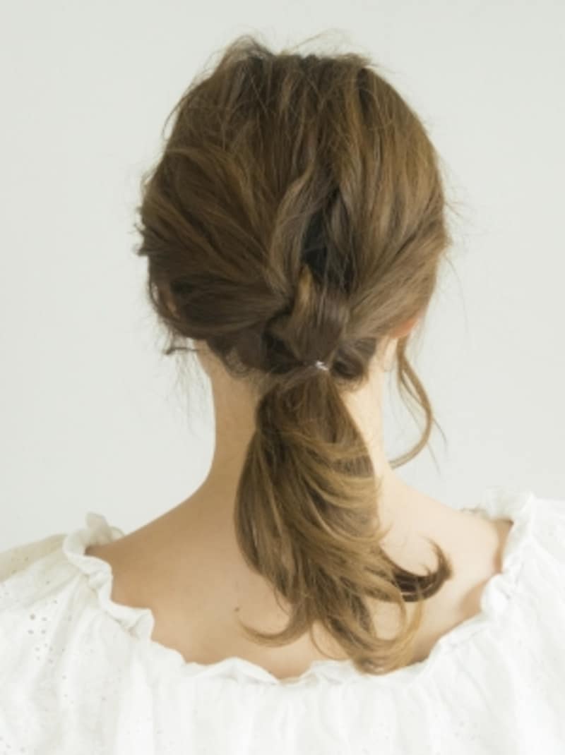 ゴム1本だけで作る簡単ノットヘアーアレンジのやり方 ヘアアレンジ All About