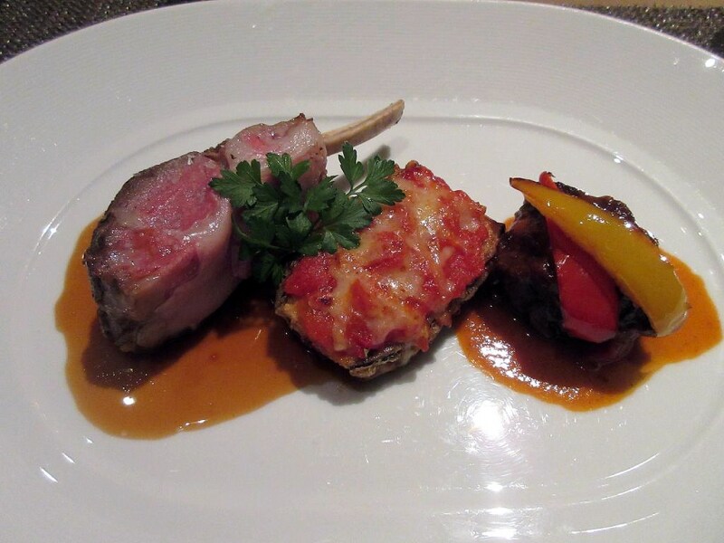 仔羊のグリルと煮込み 茄子のグラタン添え