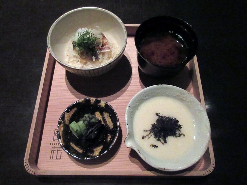 食事／鮎麦とろ御飯