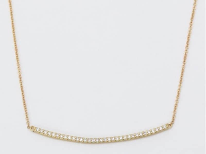 パヴェダイヤ×バータイプのアクセサリー