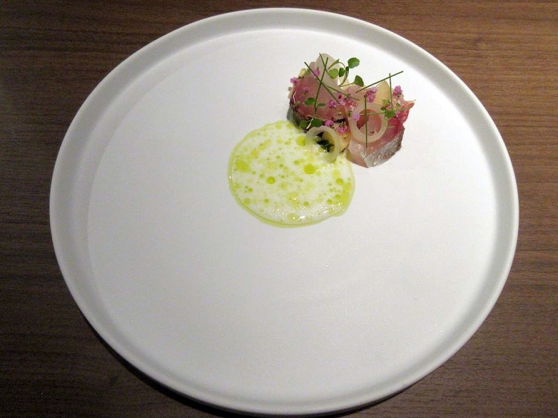 鯵と桃のマリネ