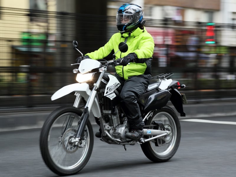 私の今のヘルメットはZ-7