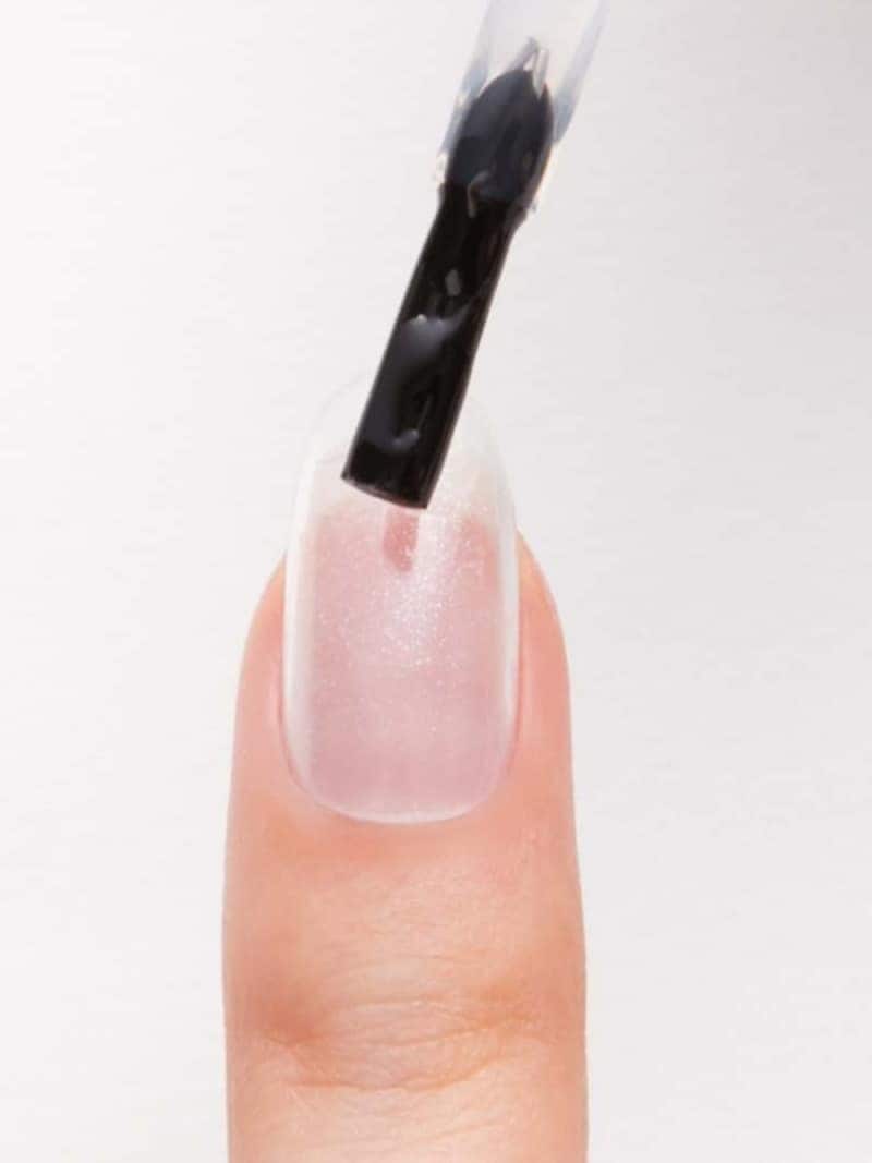 ベースコートを塗ると長持ち