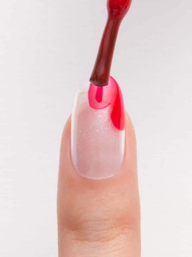 3つの山を描くイメージ