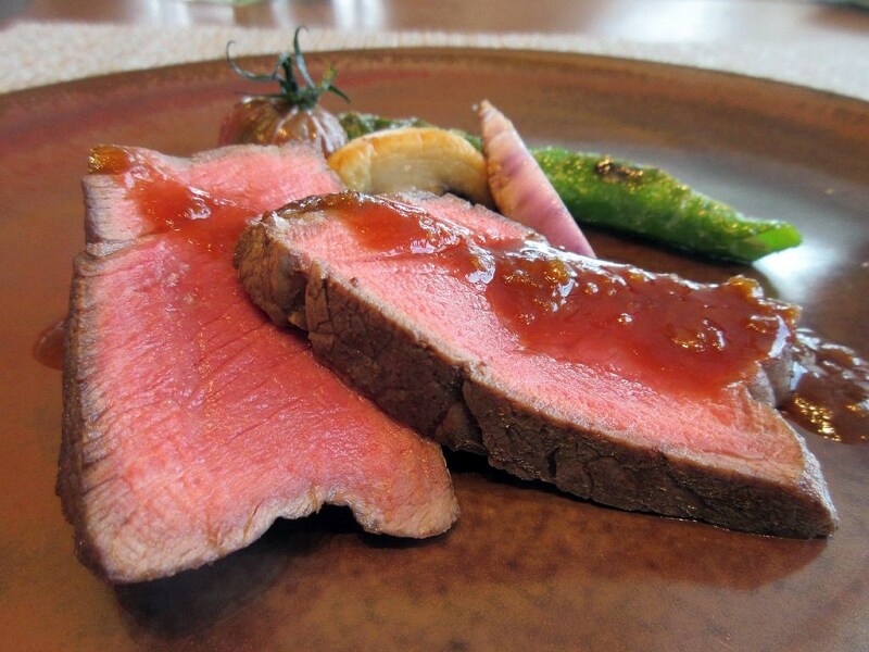 オーストラリア産牛フィレ肉のソテー ソースレフォール または マルサラソース