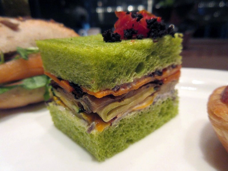 ほうれん草ブレッド グリルベジタブル タプナード