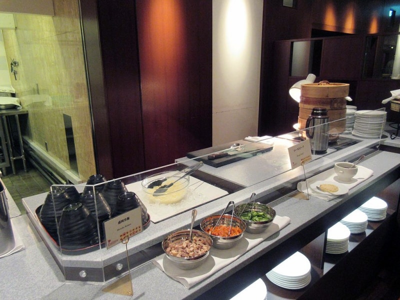 実演のブッフェ台