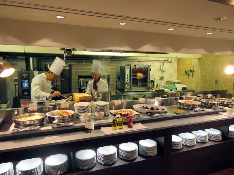 温菜のブッフェ台