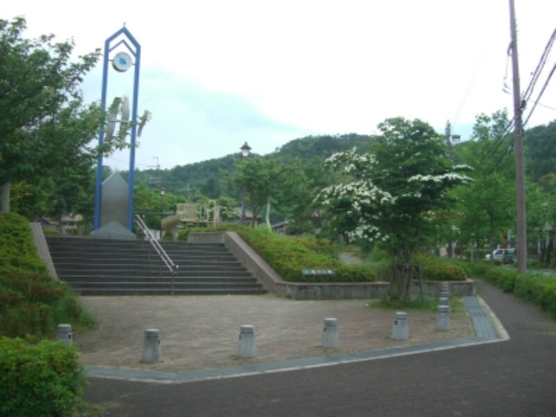 小規模（といっても十分な広さは確保されている）な公園がタウン内に点在する。