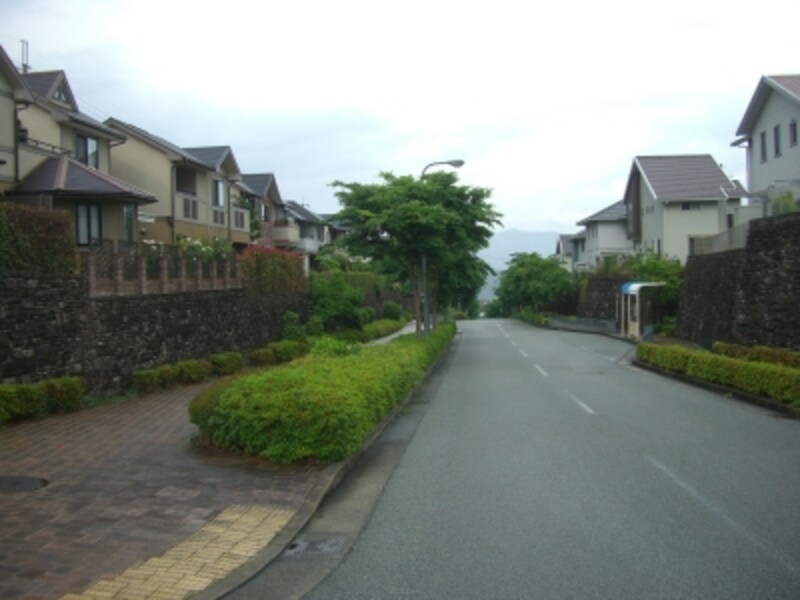 日生ニュータウンよりも新しいため、戸建ての外観も少しモダン。