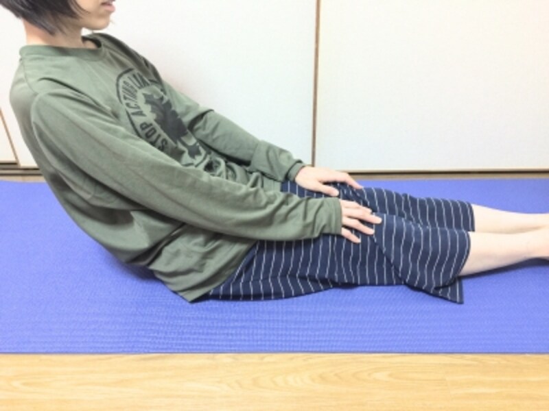 腹筋や太もも、膝裏などに違和感が生じやすくバランスを保てなくなります