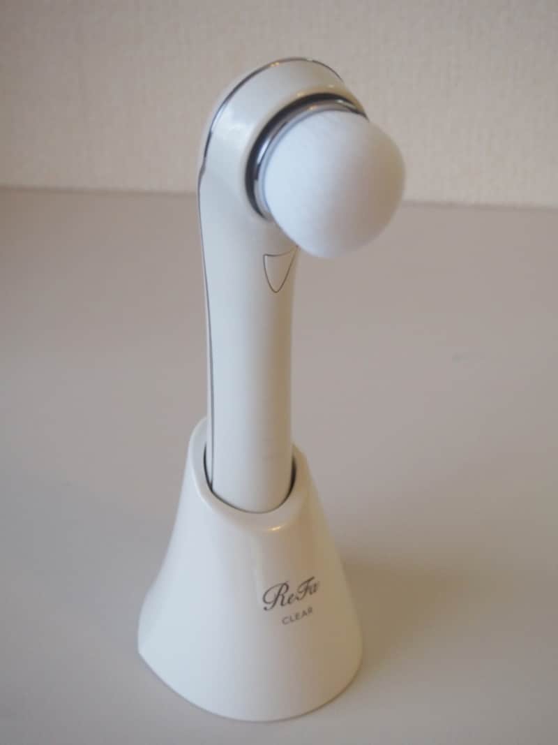 ReFaブランドから登場した電動洗顔ブラシ「ReFa CLEAR」