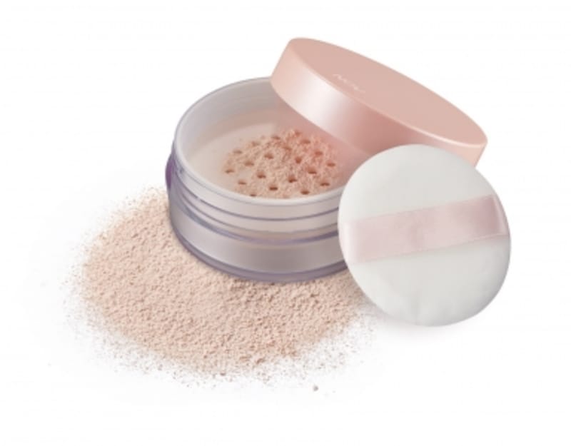 ノブundefinedルースパウダーundefinedUV(SPF23 PA+++undefined大判パフ付き)20g 3000円(税抜)