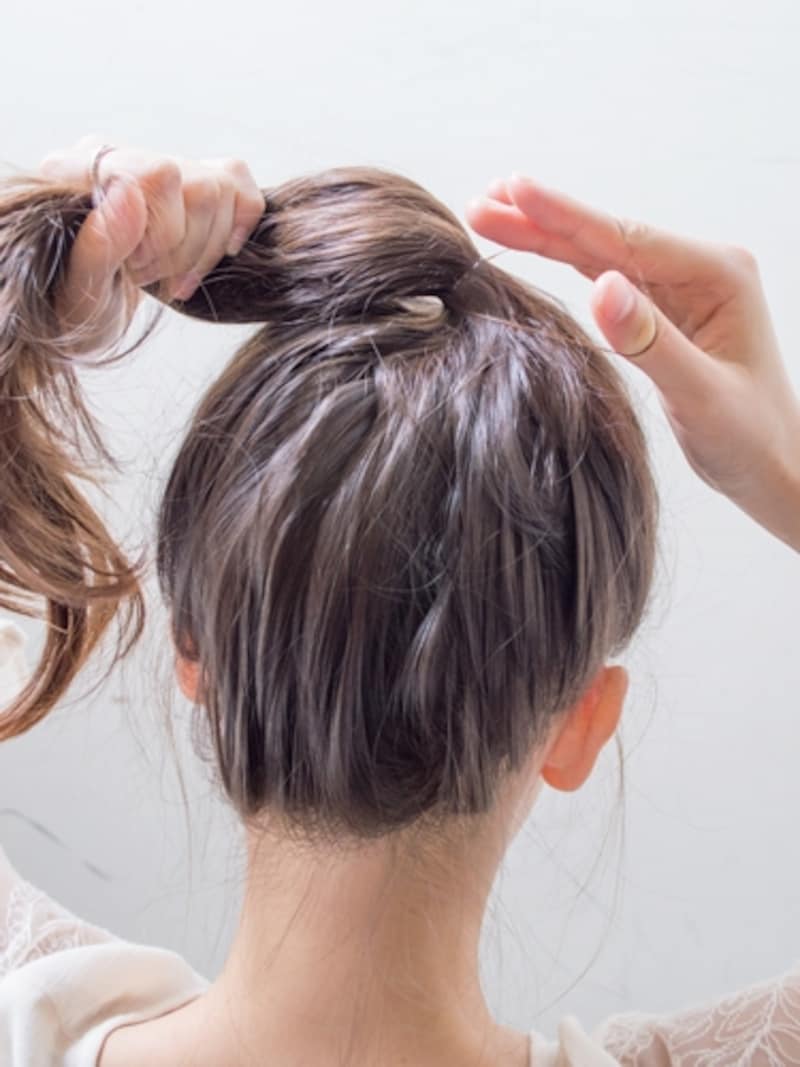 シリコンゴムは髪色に近いものを使う