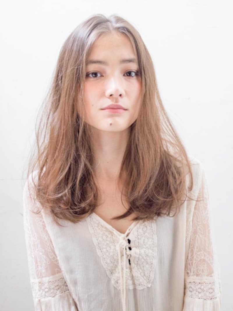 胸上のセミロング