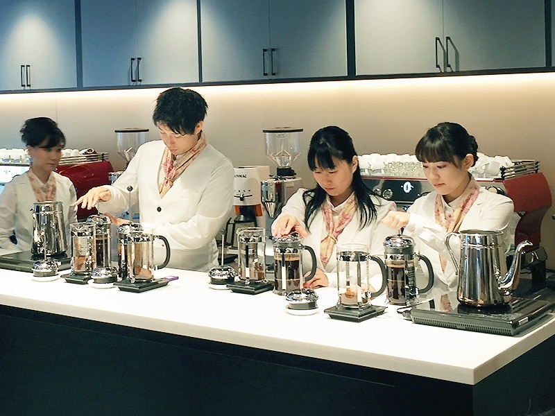 試飲会ではコーヒープレスで抽出