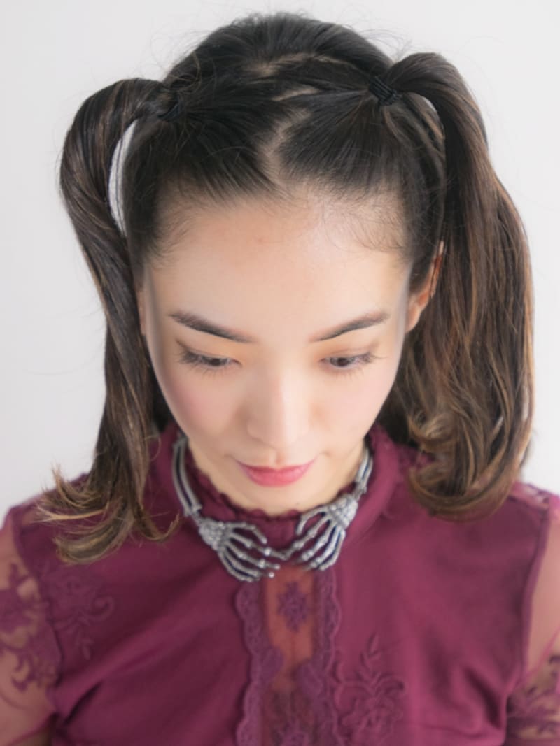 タイトにツインテールした状態