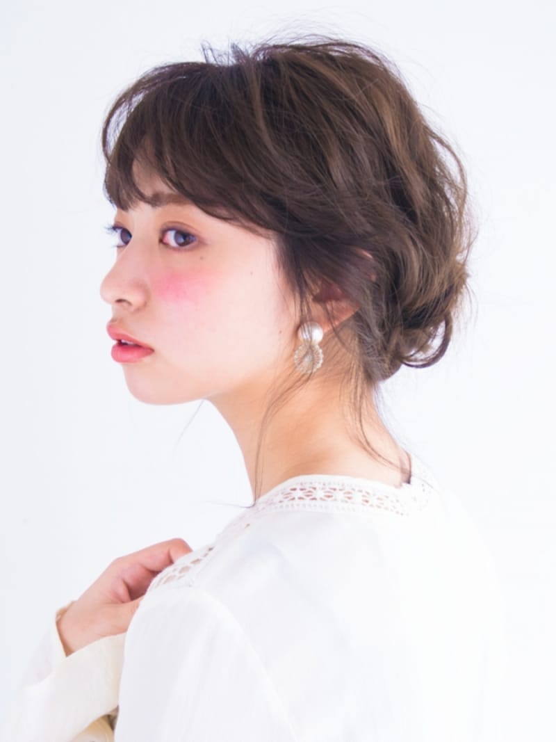 ねじり編み2本だけでおしゃれなパーティヘアアレンジ