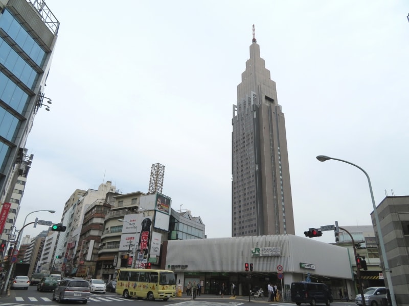 代々木駅前