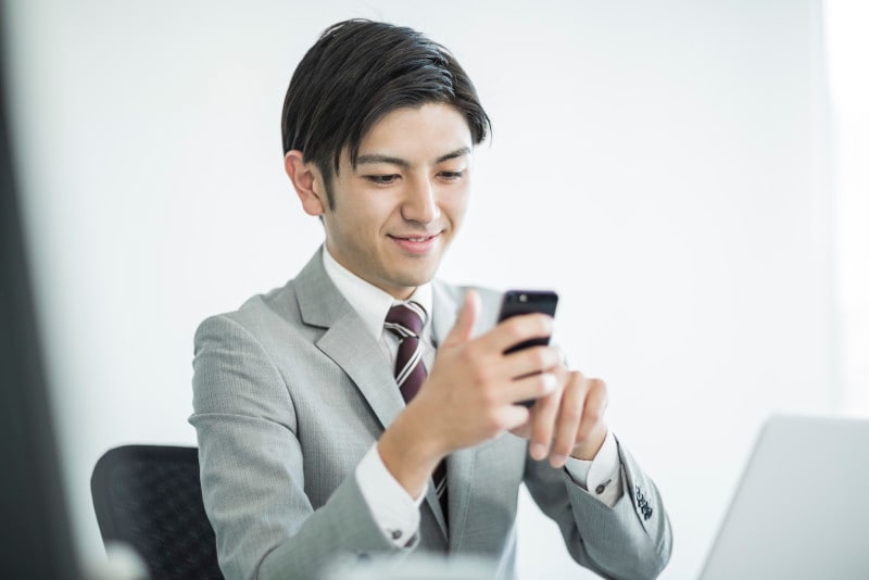 付き合った後もマメにメールを送る