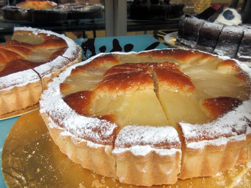 洋ナシのタルト