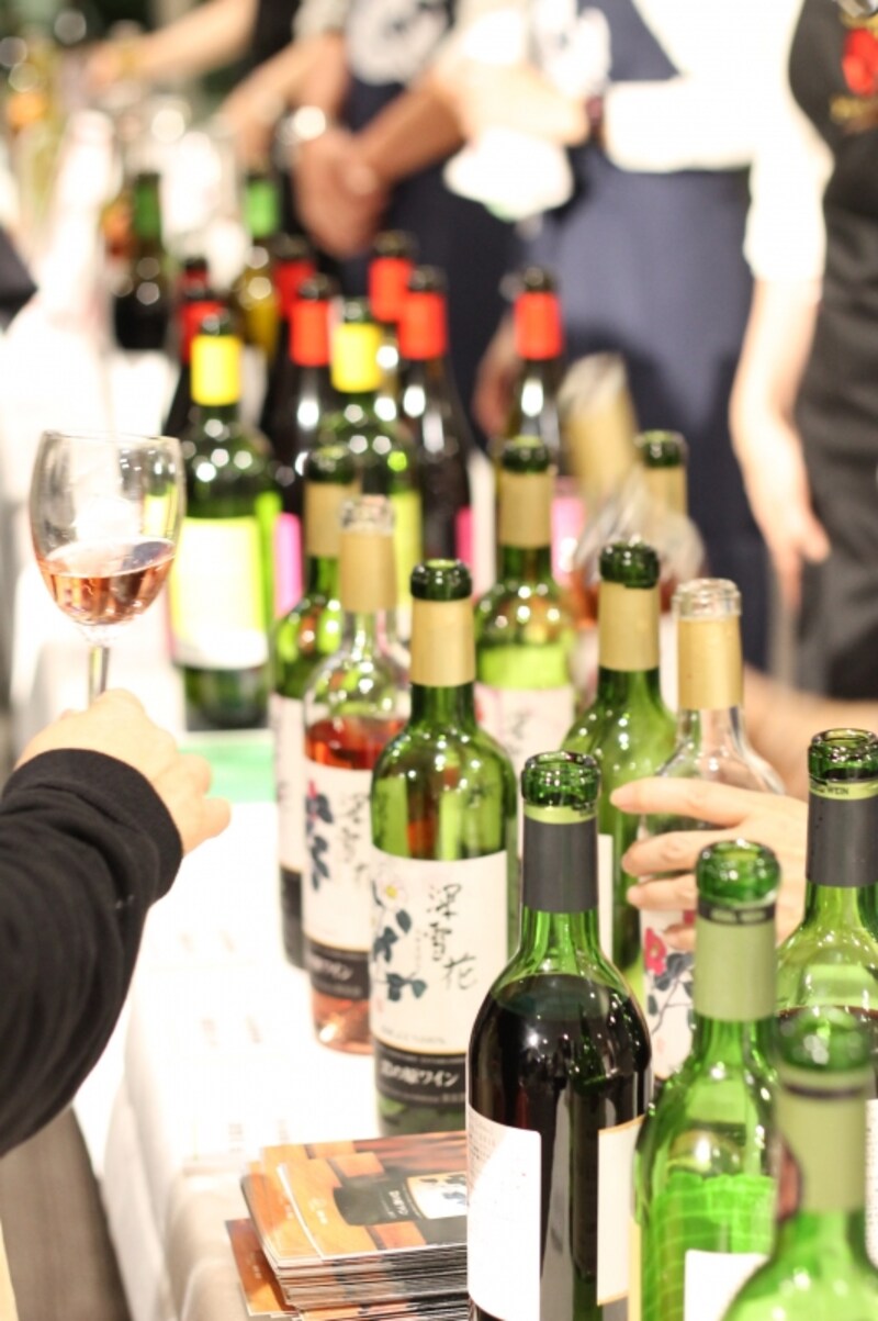 国産ワインもいろいろ！もちろん試飲できます