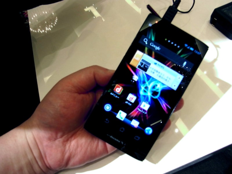 最先端の性能を搭載したのが国産undefinedARROWS X F-10D