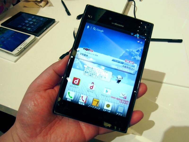 4:3比率の5インチ液晶を搭載するoptimus Vu L-06D