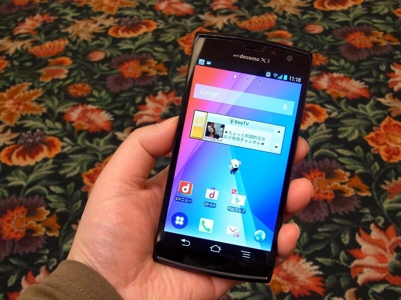 最高スペックスマートフォンARROWS X F-02E