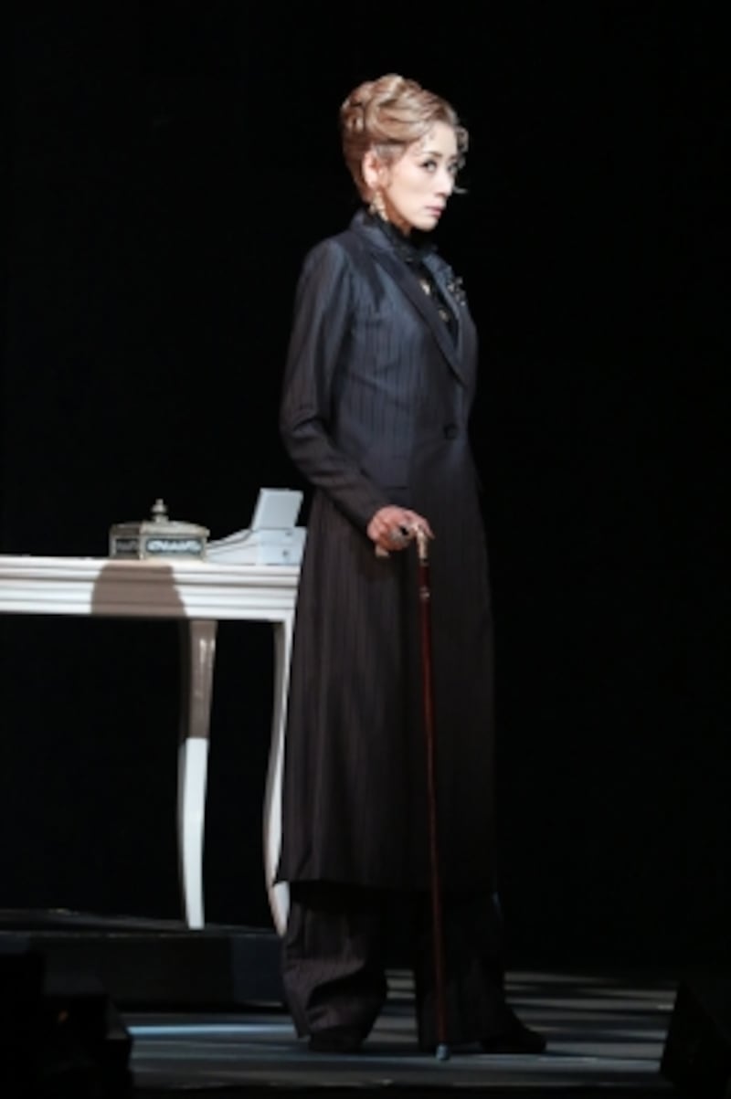 『貴婦人の訪問』写真提供：東宝演劇部