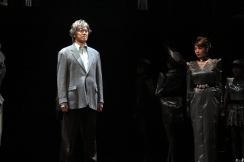 『貴婦人の訪問』写真提供：東宝演劇部