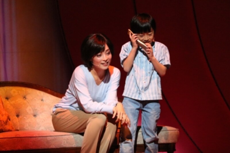 『プリシラ』写真提供：東宝演劇部