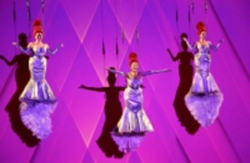 『プリシラ』写真提供：東宝演劇部