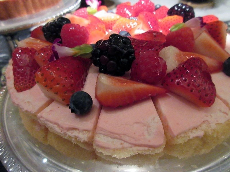 マーブルラウンジ グレーテルのベリーショートケーキ