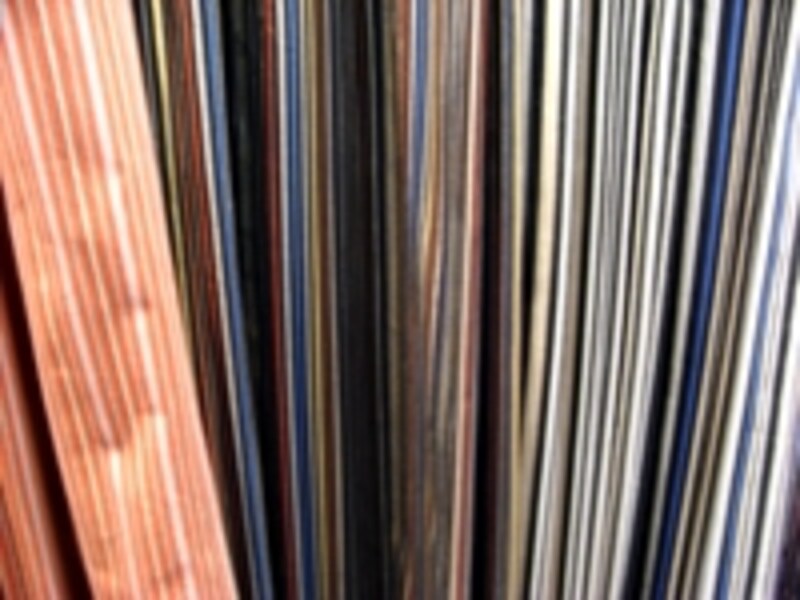 さまざまな縞のパターンのファブリック