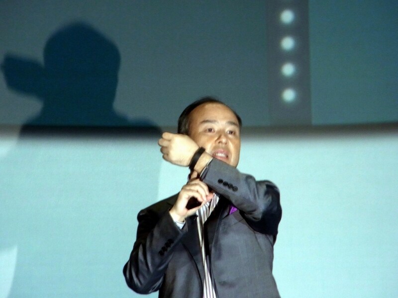 「fitbit」を装着した孫社長