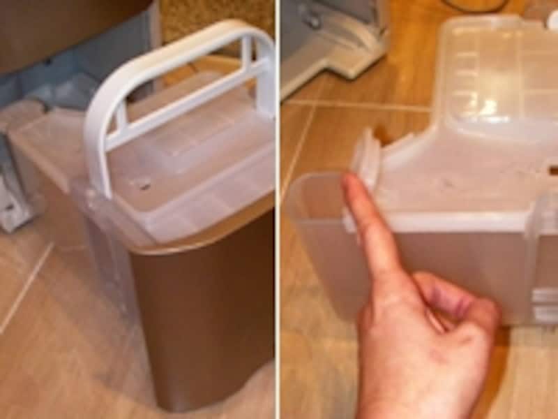 左）ハンドル付きの排水タンク。右）端の凸部分のフタから水が捨てられる