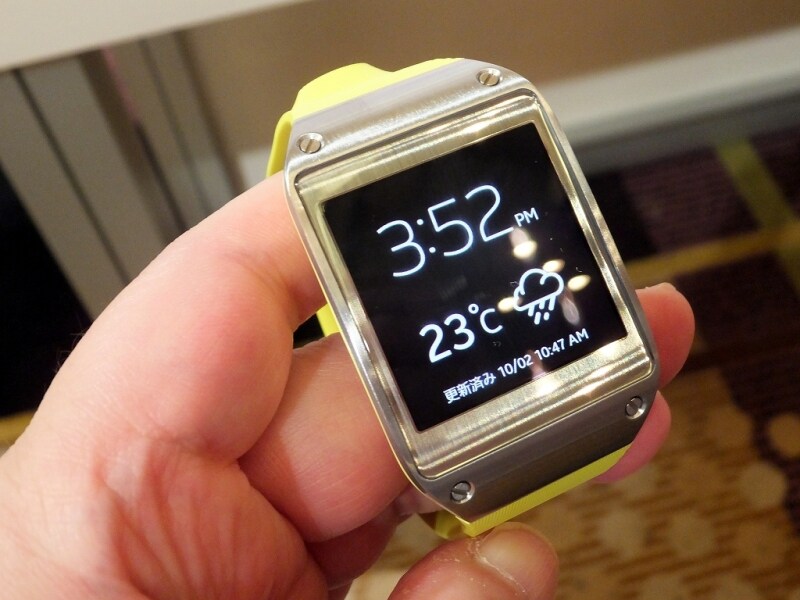 GALAXY Gearやや大きなデジタル腕時計型